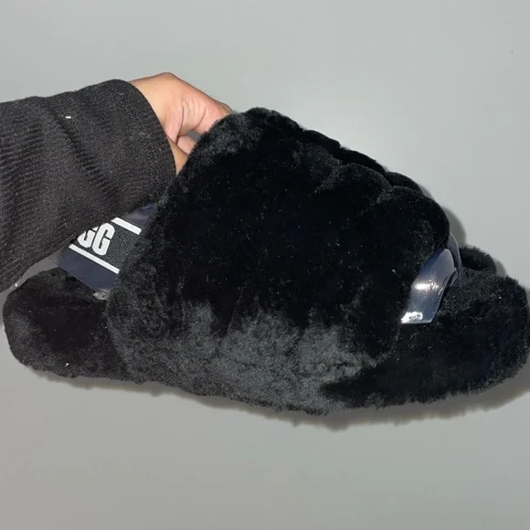 UGGS Black Fluff Yeah Slides - Picture 2 of 4